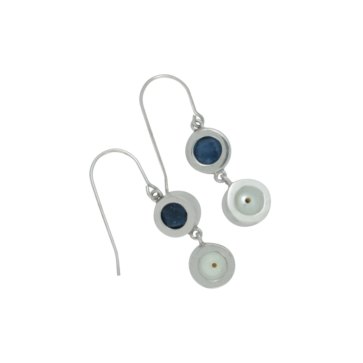 Everyday Elegance - Sodolite and Pearl drop Earring!