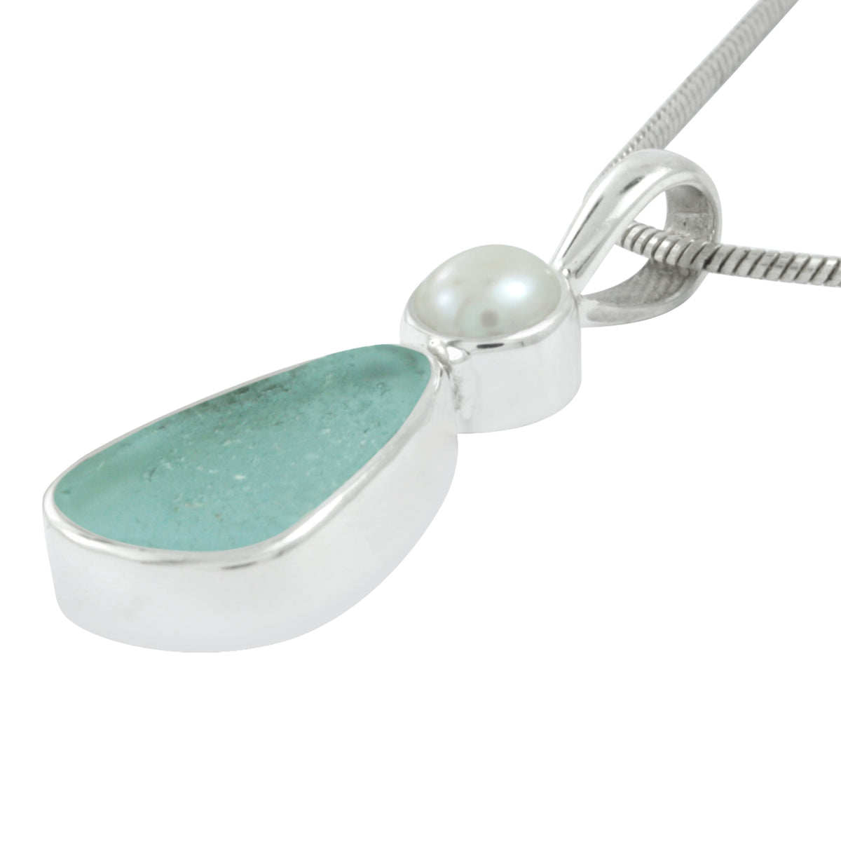 Simple Elagant Sea Glass Pendant with Pearl Accent