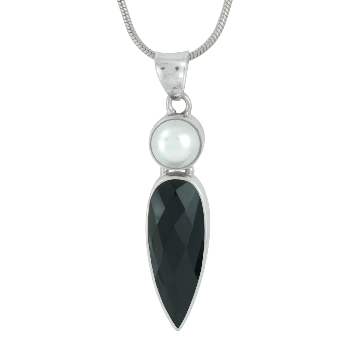 Simple Elagance Pearl and Onyx Pendant